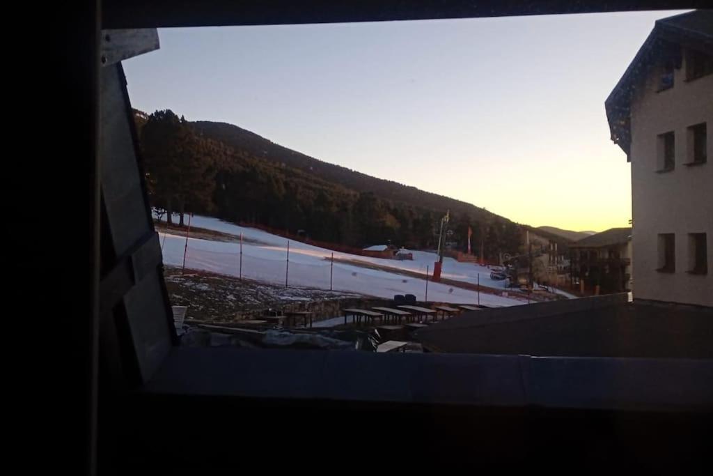 Decouverte De La Vallee D'Eyne Et Des Bains De Llo Exteriör bild
